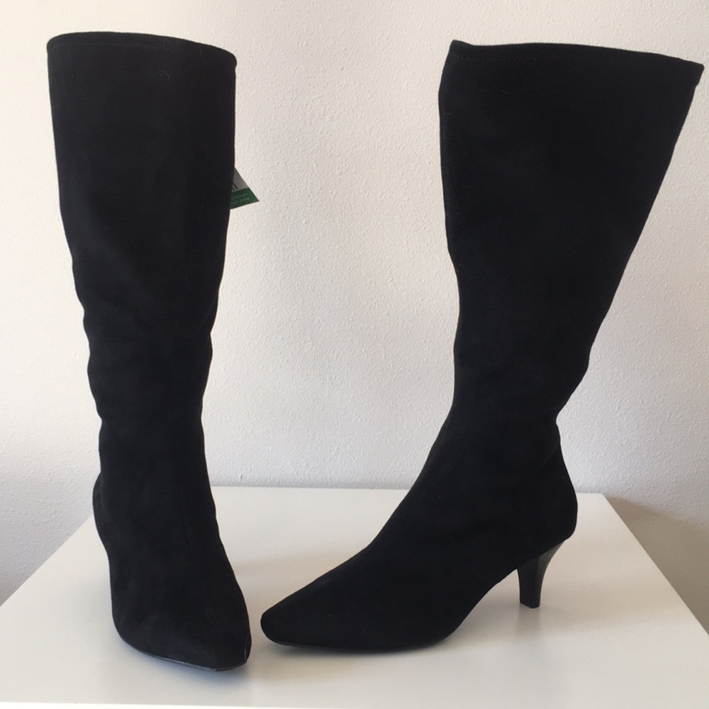 New WB Woman’s Journee Collection Elegant Black Knee-High Women's Boots